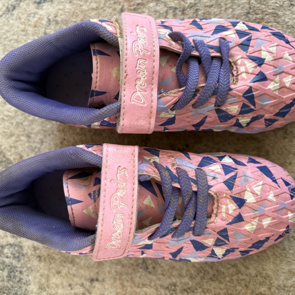 Dream Pairs Pink and Purple Kids Soccer cleats